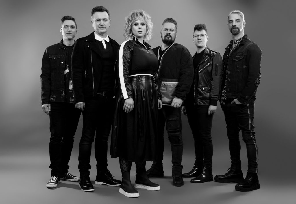 Honeybeast – Közelebb őszi KLUB turné 2023., vendég: Wolfolks