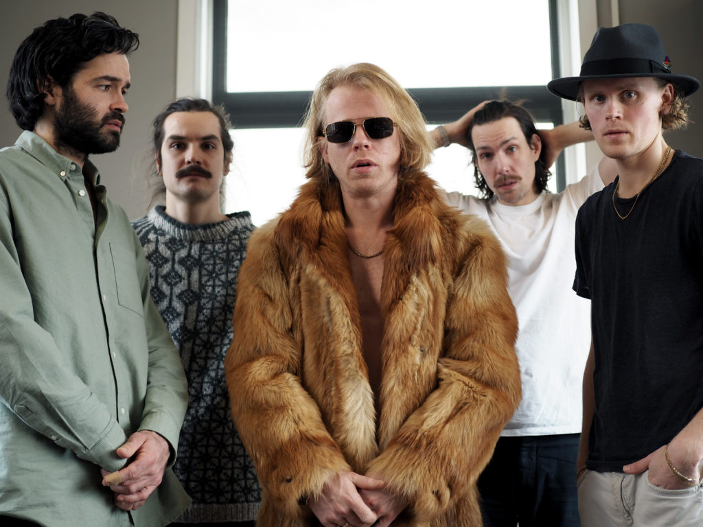 Kakkmaddafakka • Akvárium