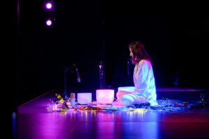 Elektroakusztikus Hangutazás